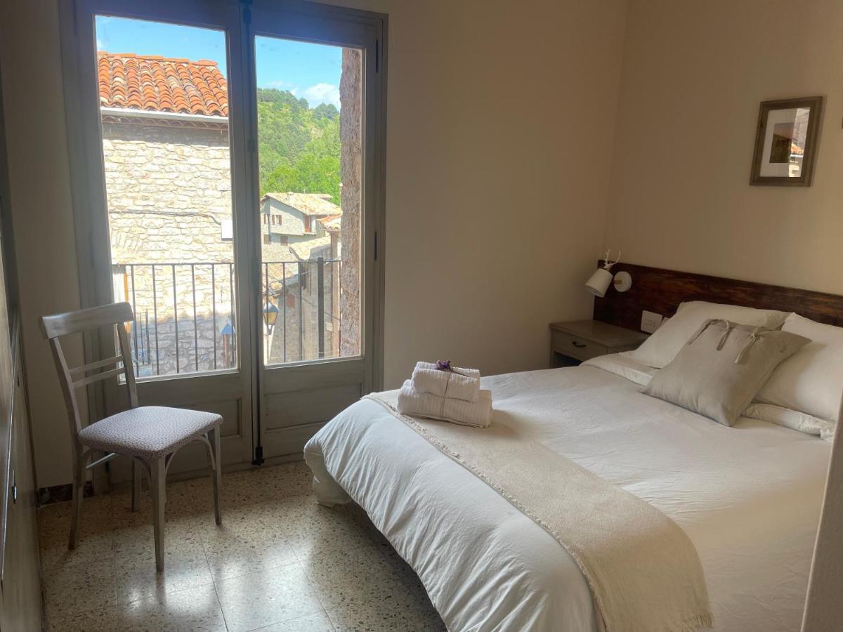 Fonda Peremiquel Otel Castellar De N'Hug Dış mekan fotoğraf